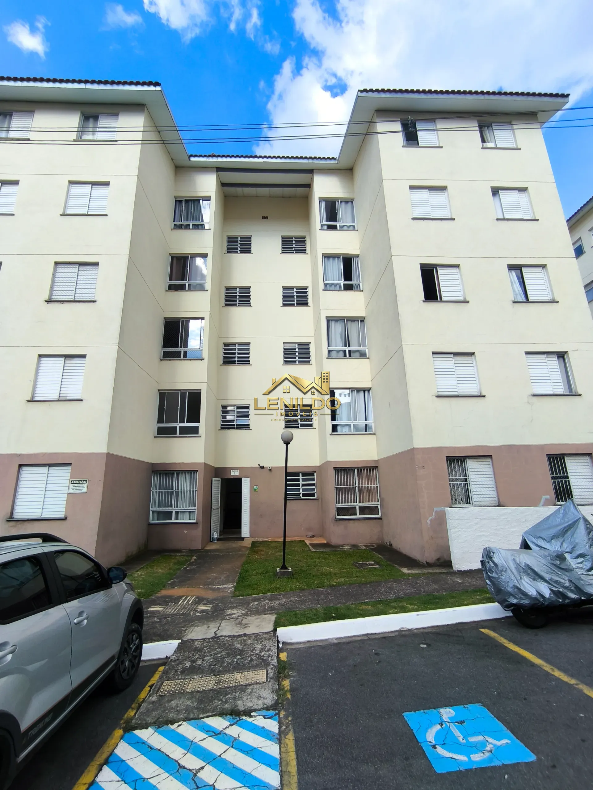 Apartamento de 2 dormitórios à venda no Jardim dos Bandeirantes, Franco da Rocha - SP