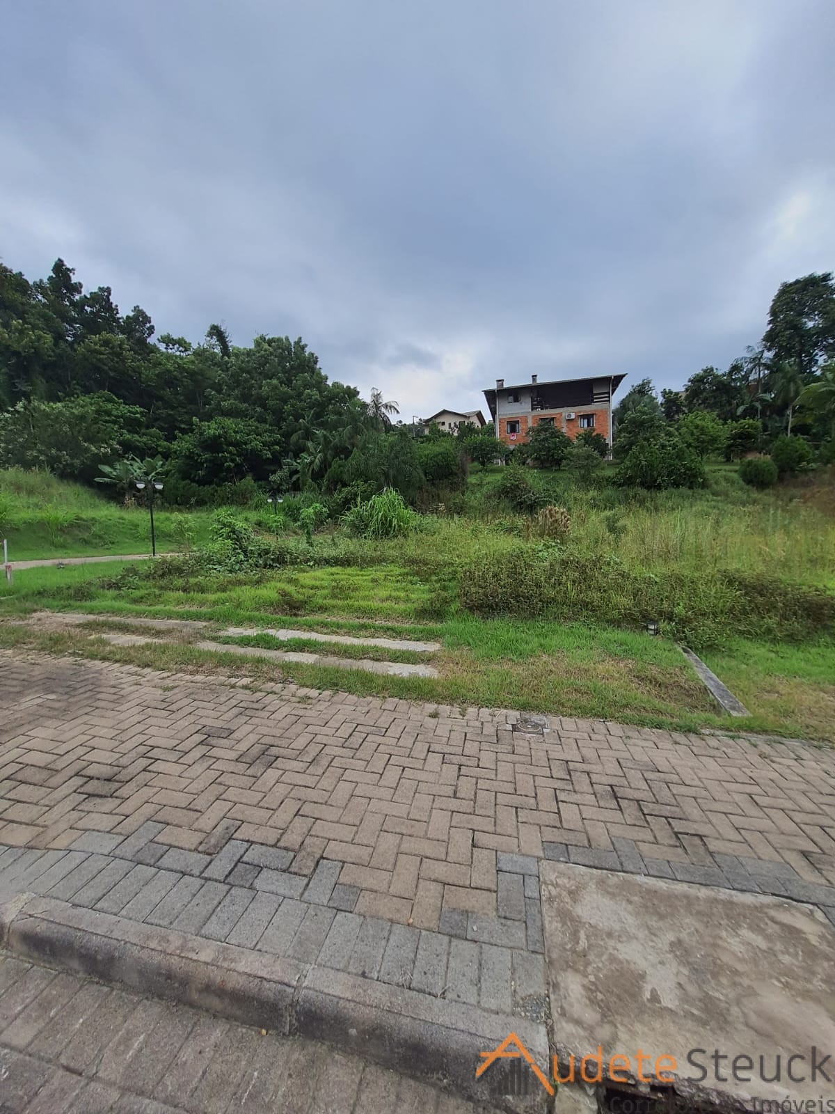 TERRENO ALTO PADRÃO — foto 4