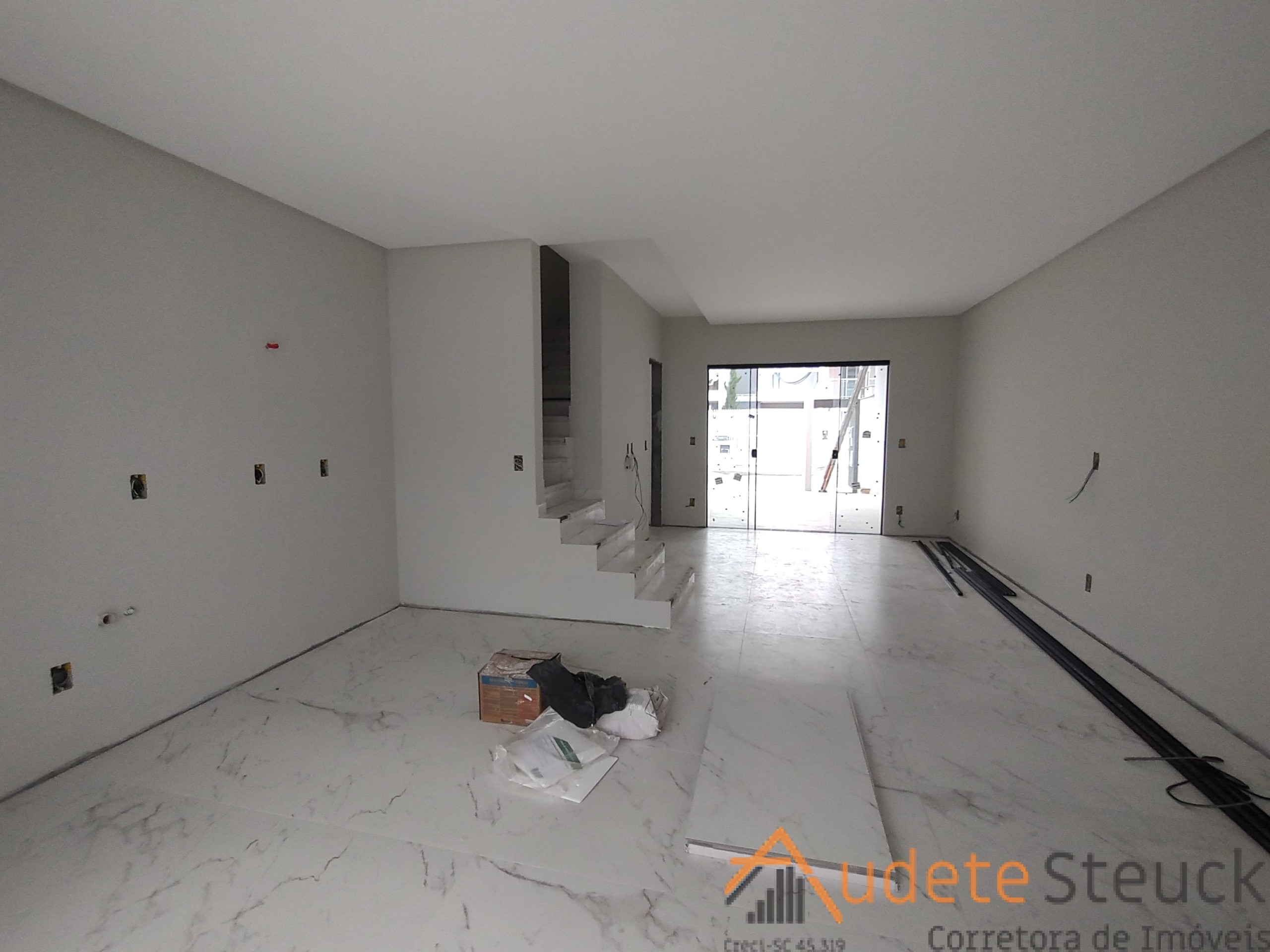 Excelente Sobrado Alto Padrão com 3 suítes no bairro da Velha. — foto 7