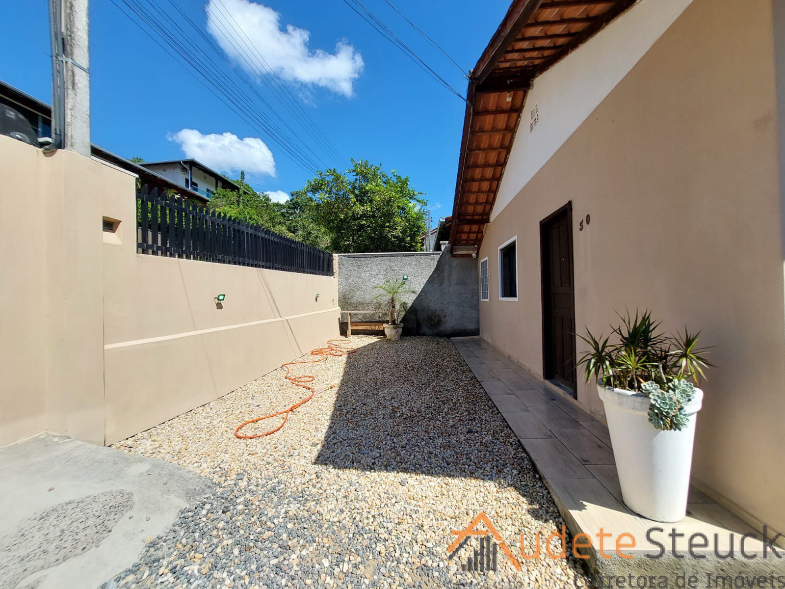 Casa à Venda no Bairro Passo Manso — foto 5