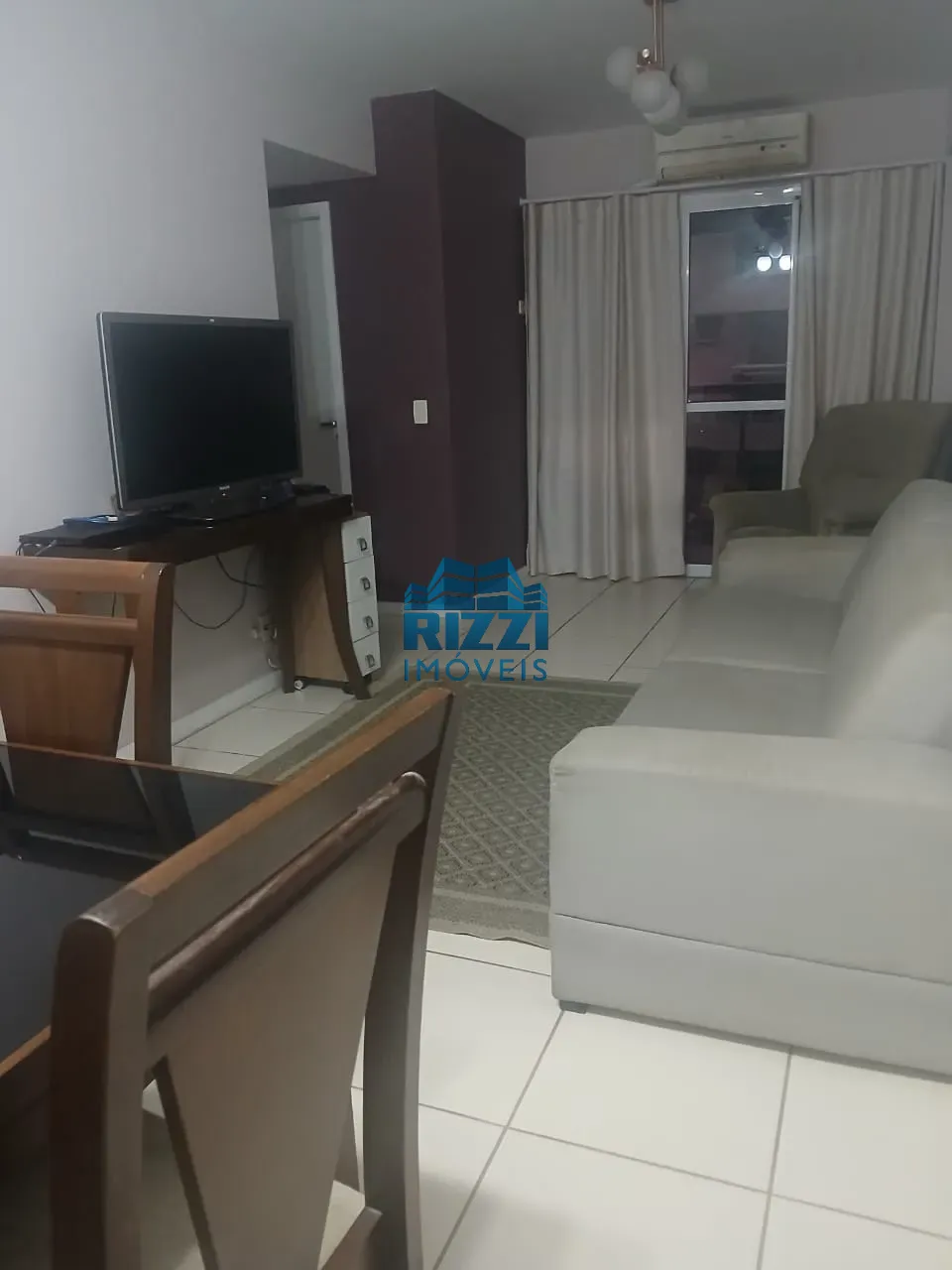  APARTAMENTO DE 2 QUARTOS COM VAGA DE GARAGEM!