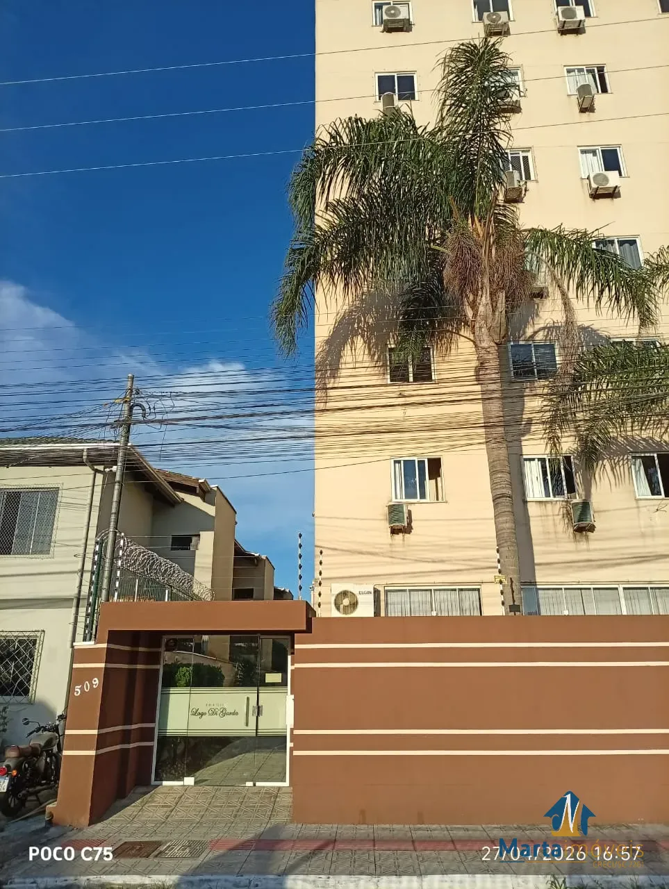 Apartamento com 2 dormitórios e varanda à venda no bairro Cordeiros em Itajaí