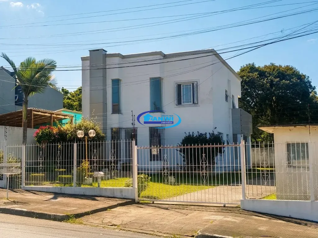 Espaço, Luz Natural e Sofisticação no Bairro Santa Isabel