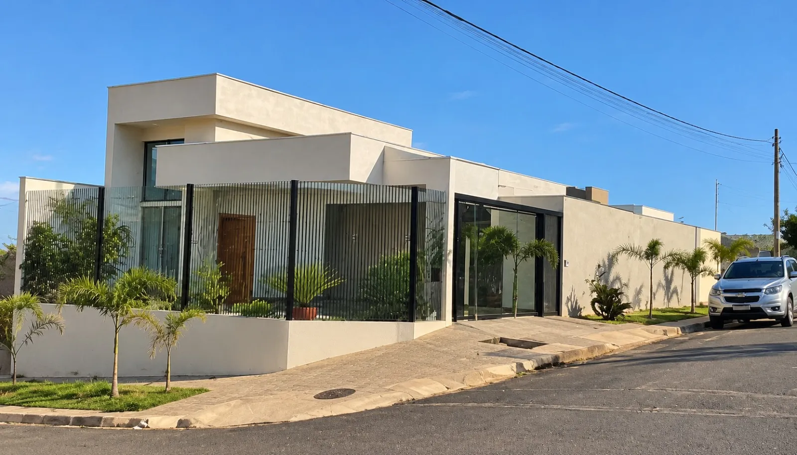 CASA DE ALTO PADRÃO NO JARDIM OLÍMPICO – MARINGÁ/PR