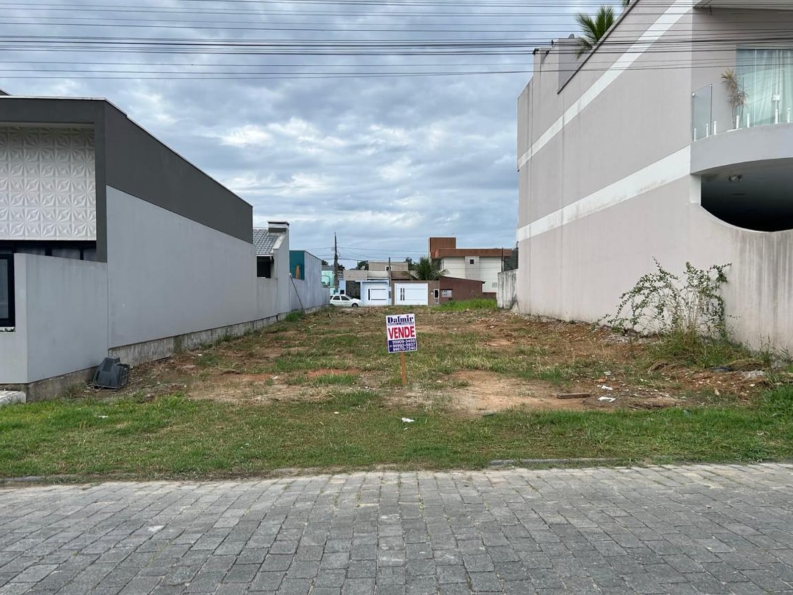 Terreno *