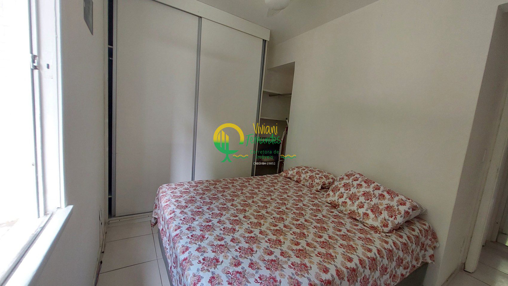 Apartamento 1/4 e sala - porto da barra - 598T #