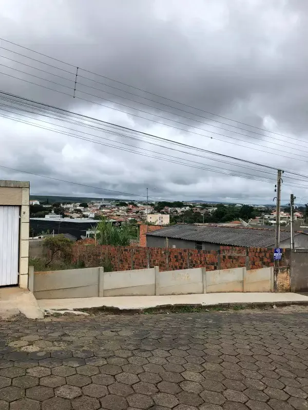 OPORTUNIDADE IMPERDÍVEL – TERRENOS À VENDA!