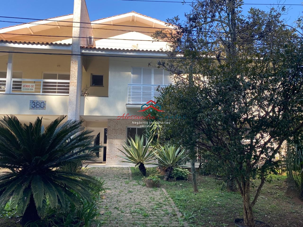 Belíssima casa para locação em Aldeia da Serra