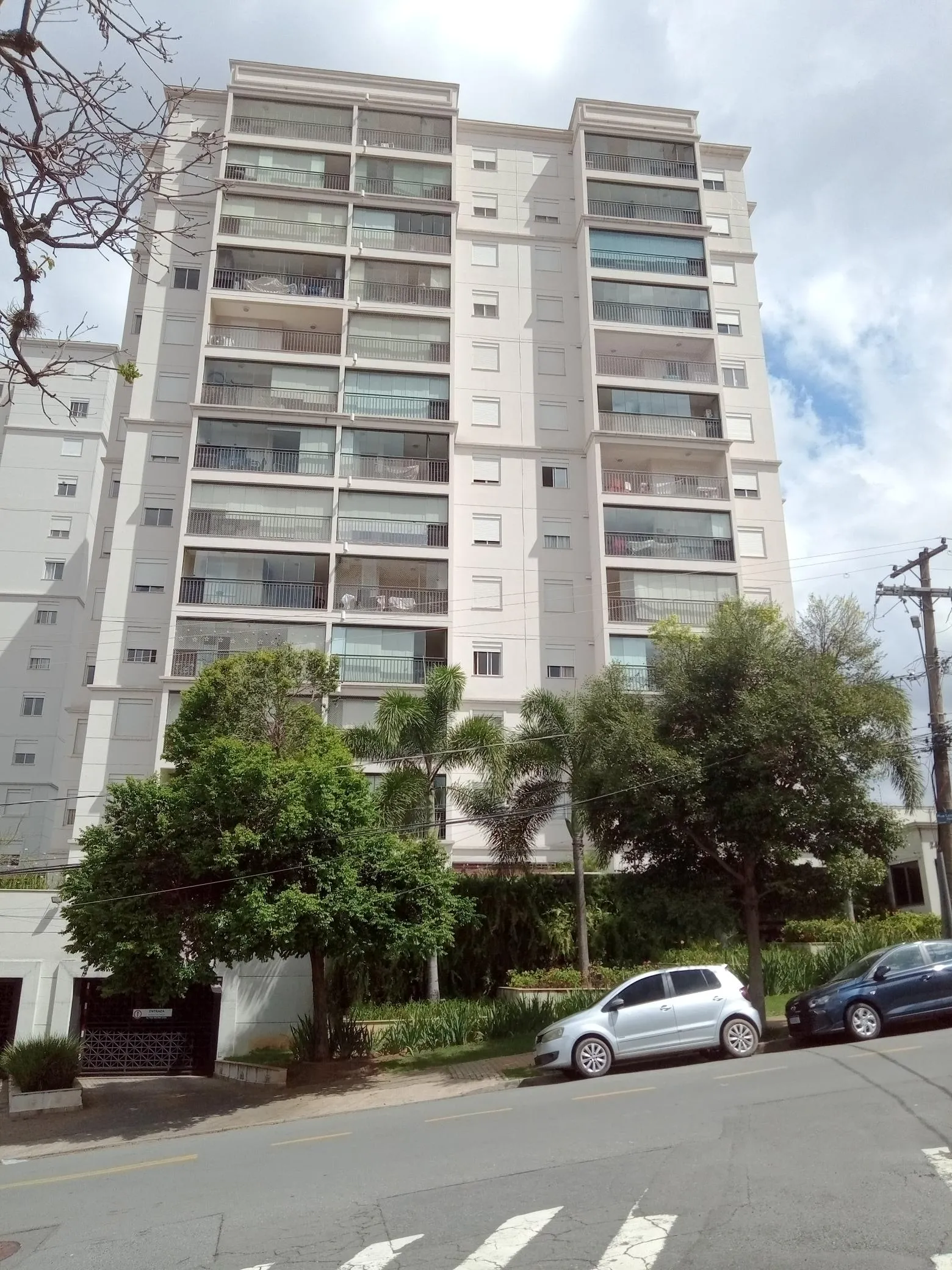 Apartamento Alto Padrão 02 Dormitórios Sendo 01 Suíte! no Bairro Taquaral!