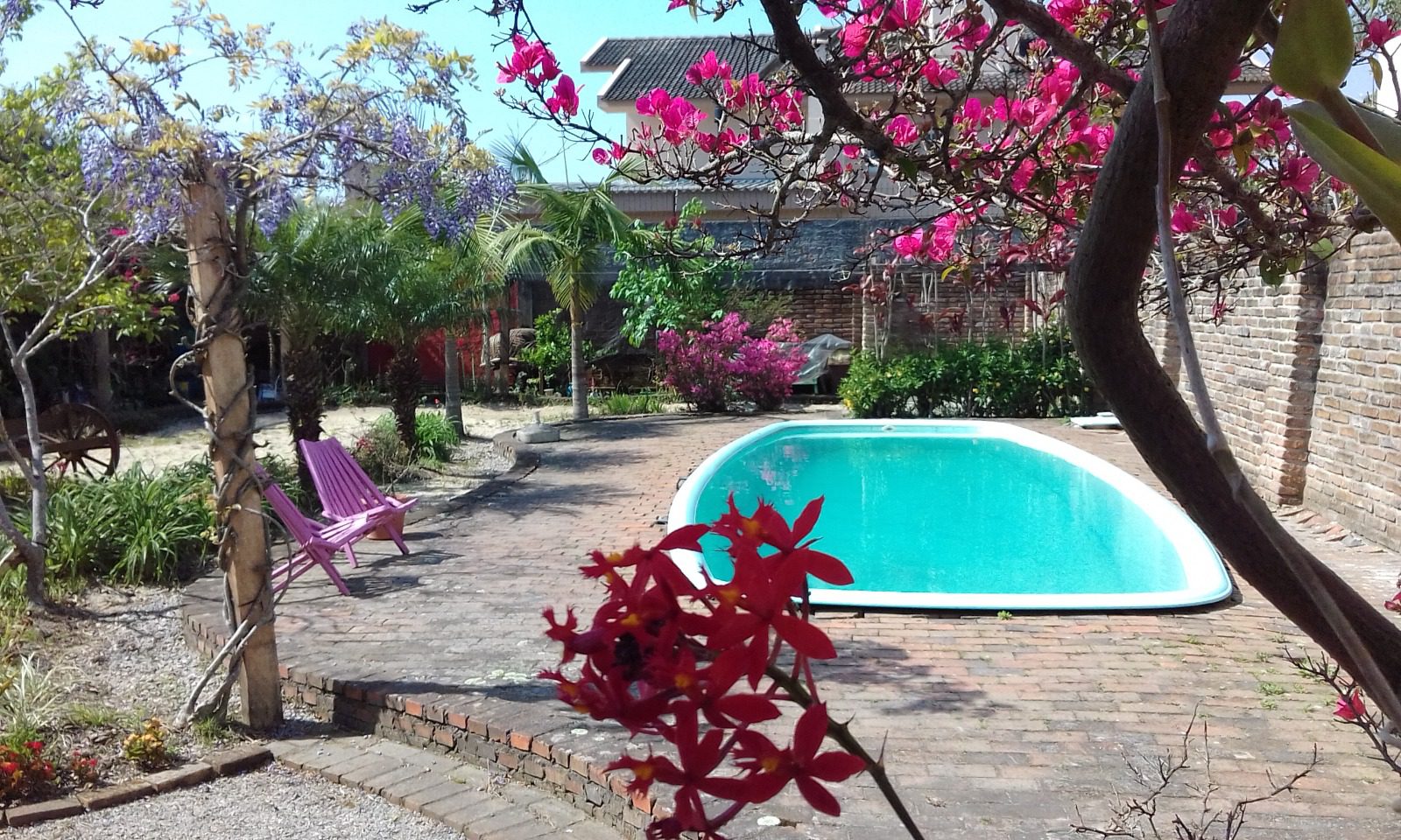 casa com 4 dormitórios proximo a Quartier e Av. Dom Joaquim